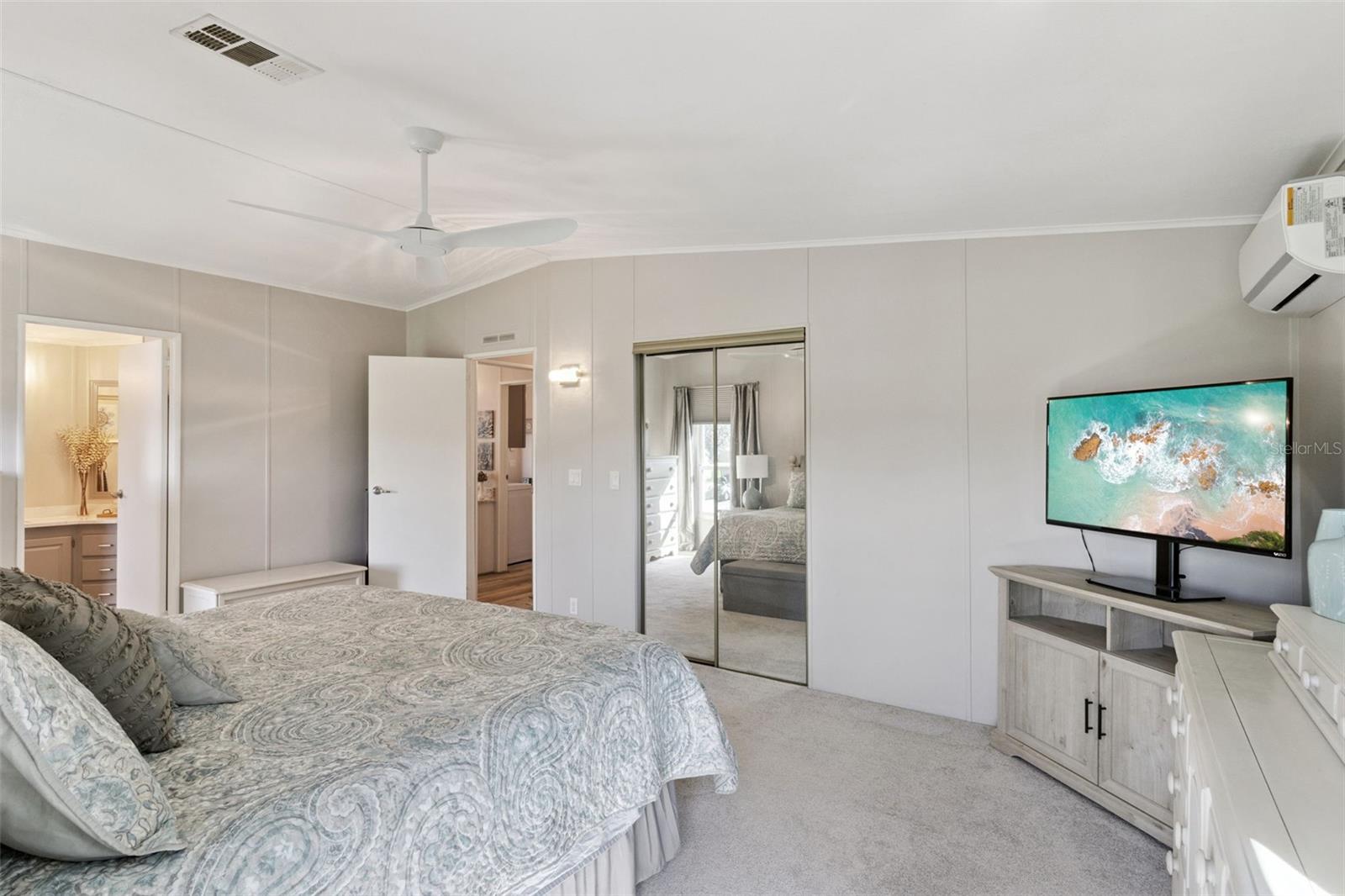 Image 18 of 44 For 8568 Breeze Hill Drive