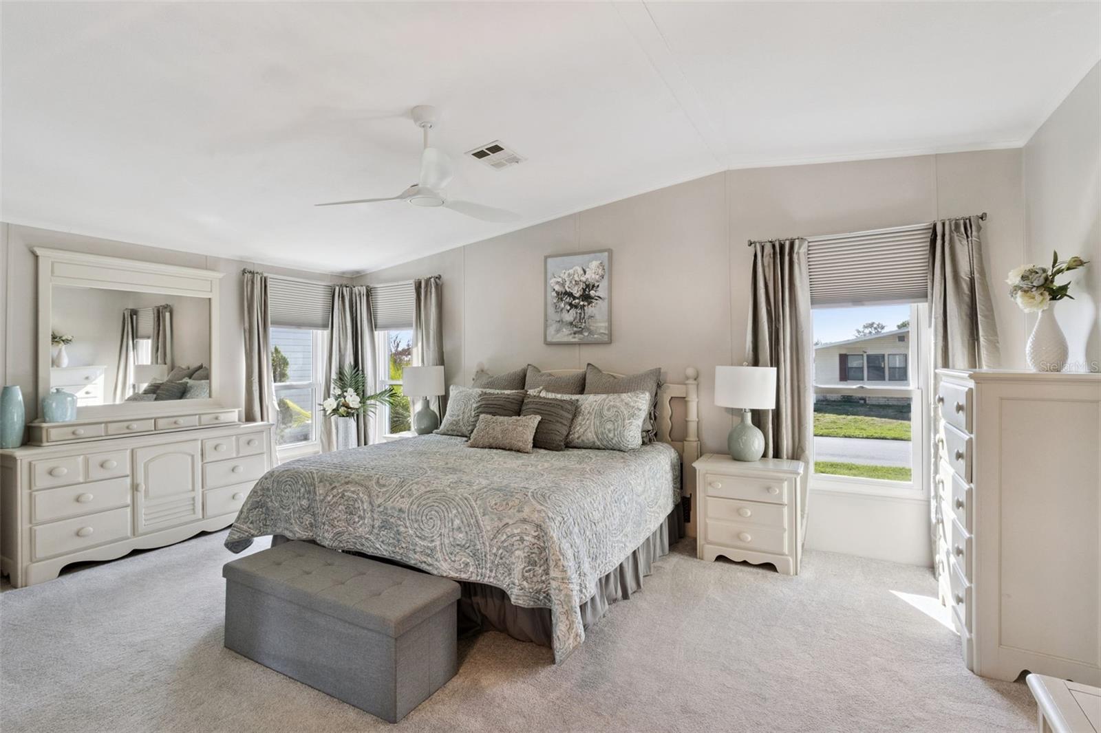 Image 19 of 44 For 8568 Breeze Hill Drive