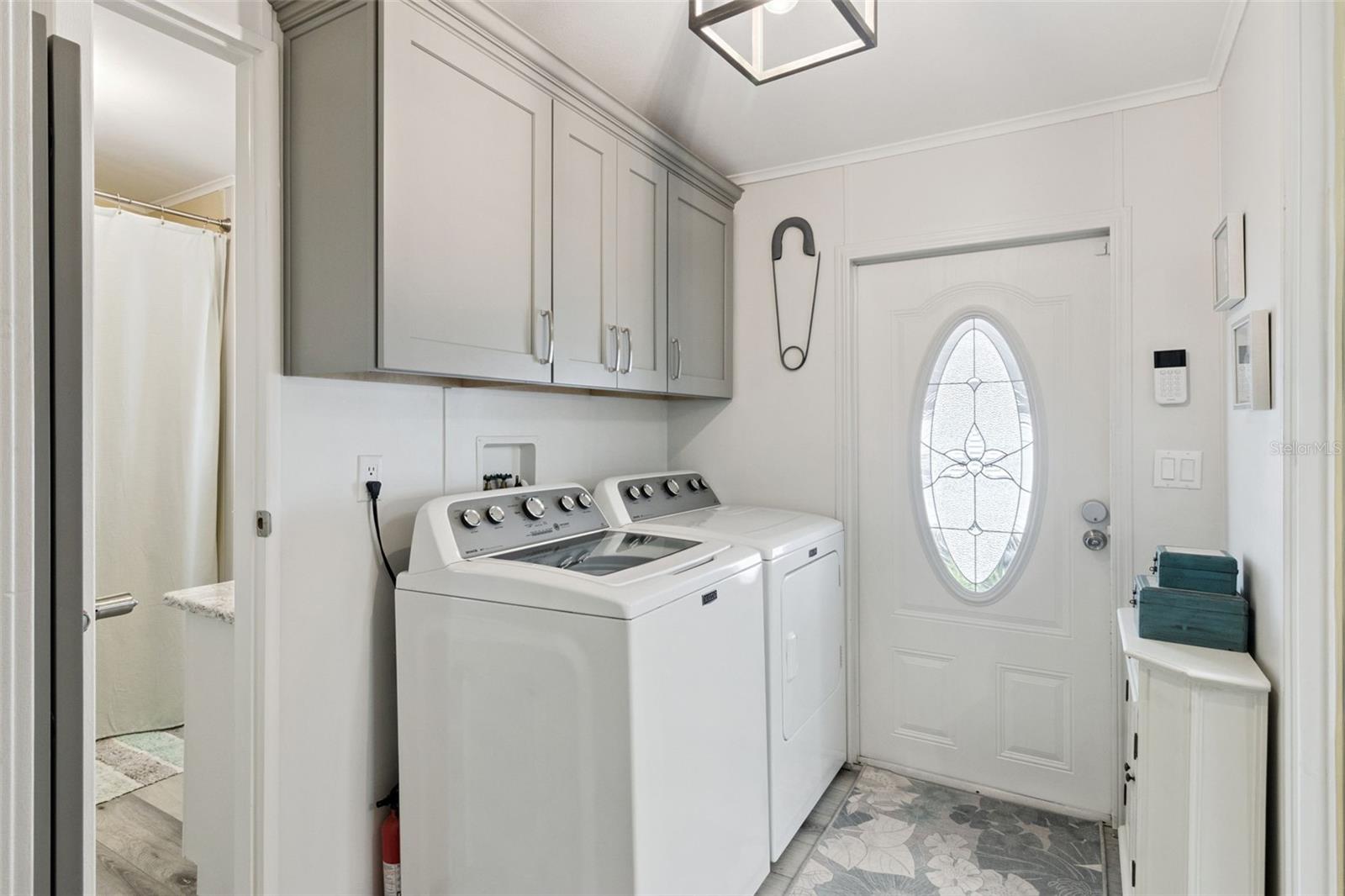 Image 27 of 44 For 8568 Breeze Hill Drive