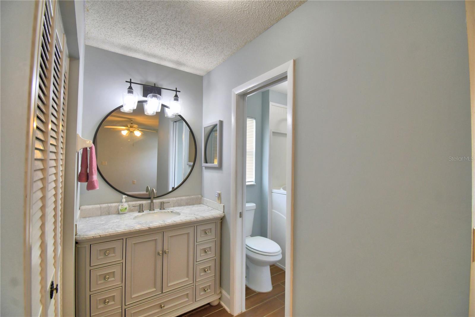 Image 31 of 58 For 1690 Colonnades Circle N