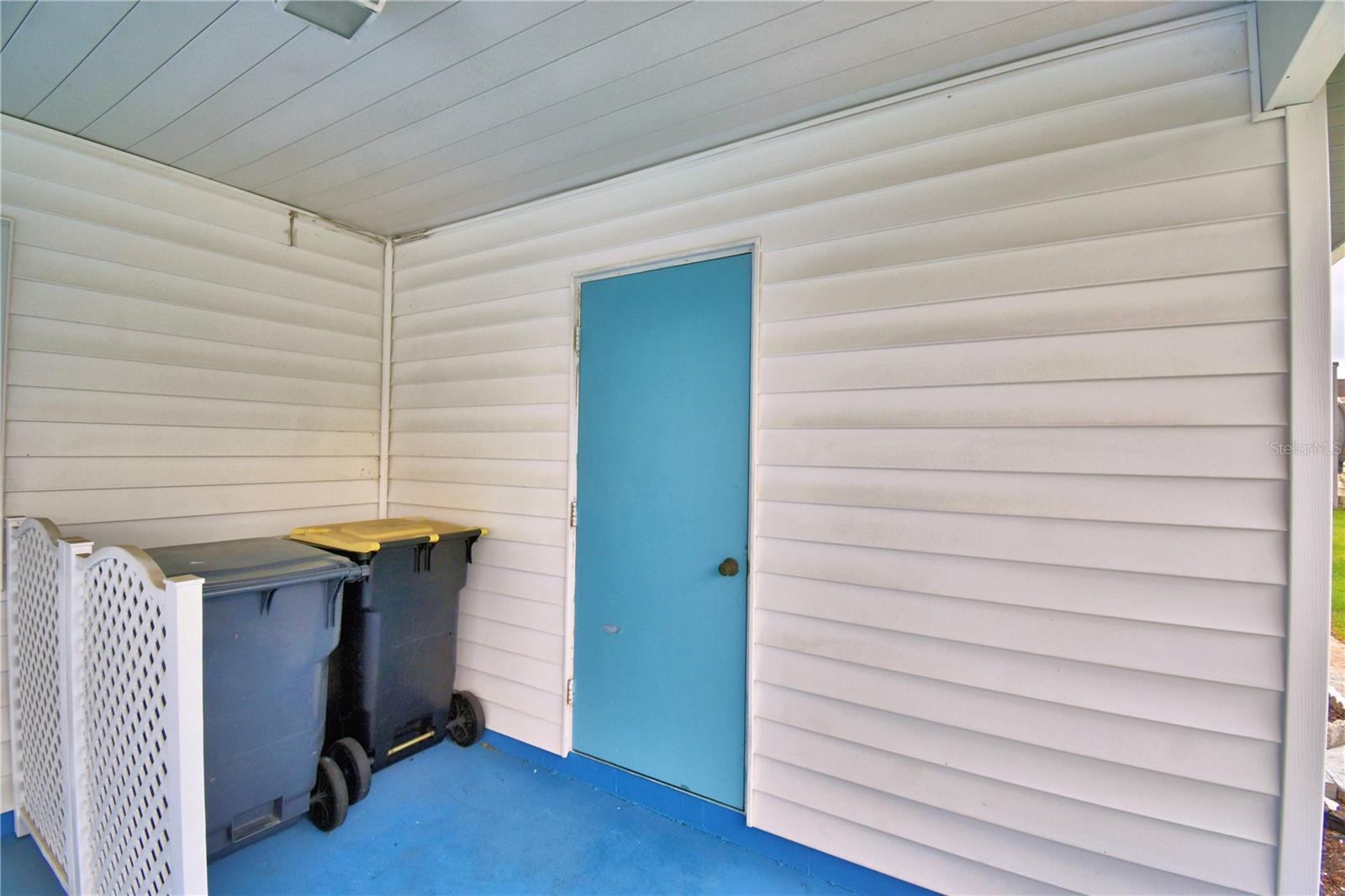 Image 45 of 58 For 1690 Colonnades Circle N