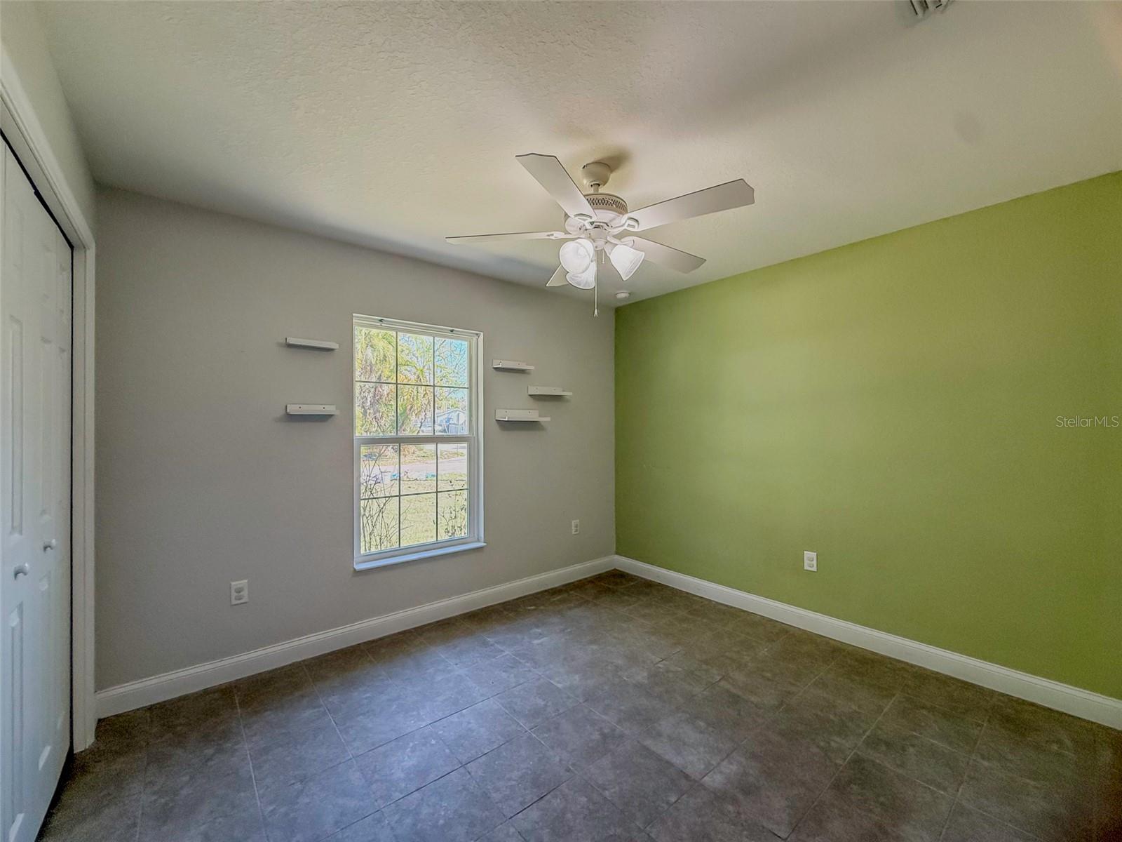 Image 12 of 19 For 406 8th Street Se