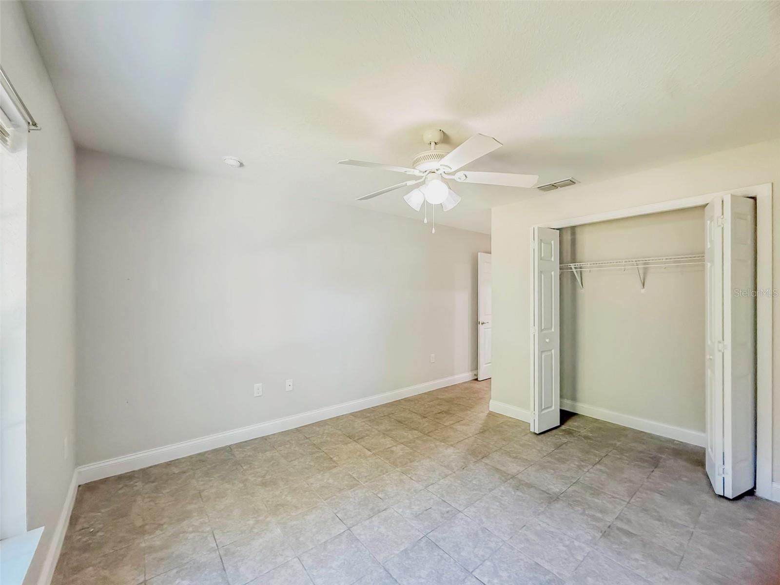 Image 15 of 19 For 406 8th Street Se