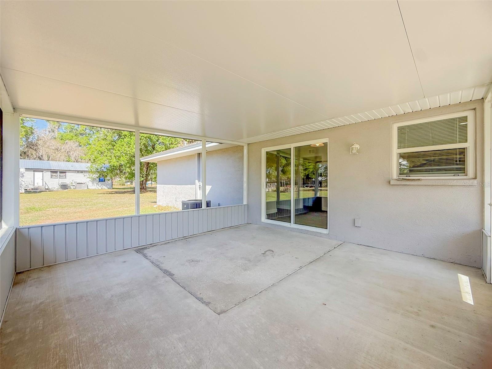 Image 19 of 19 For 406 8th Street Se