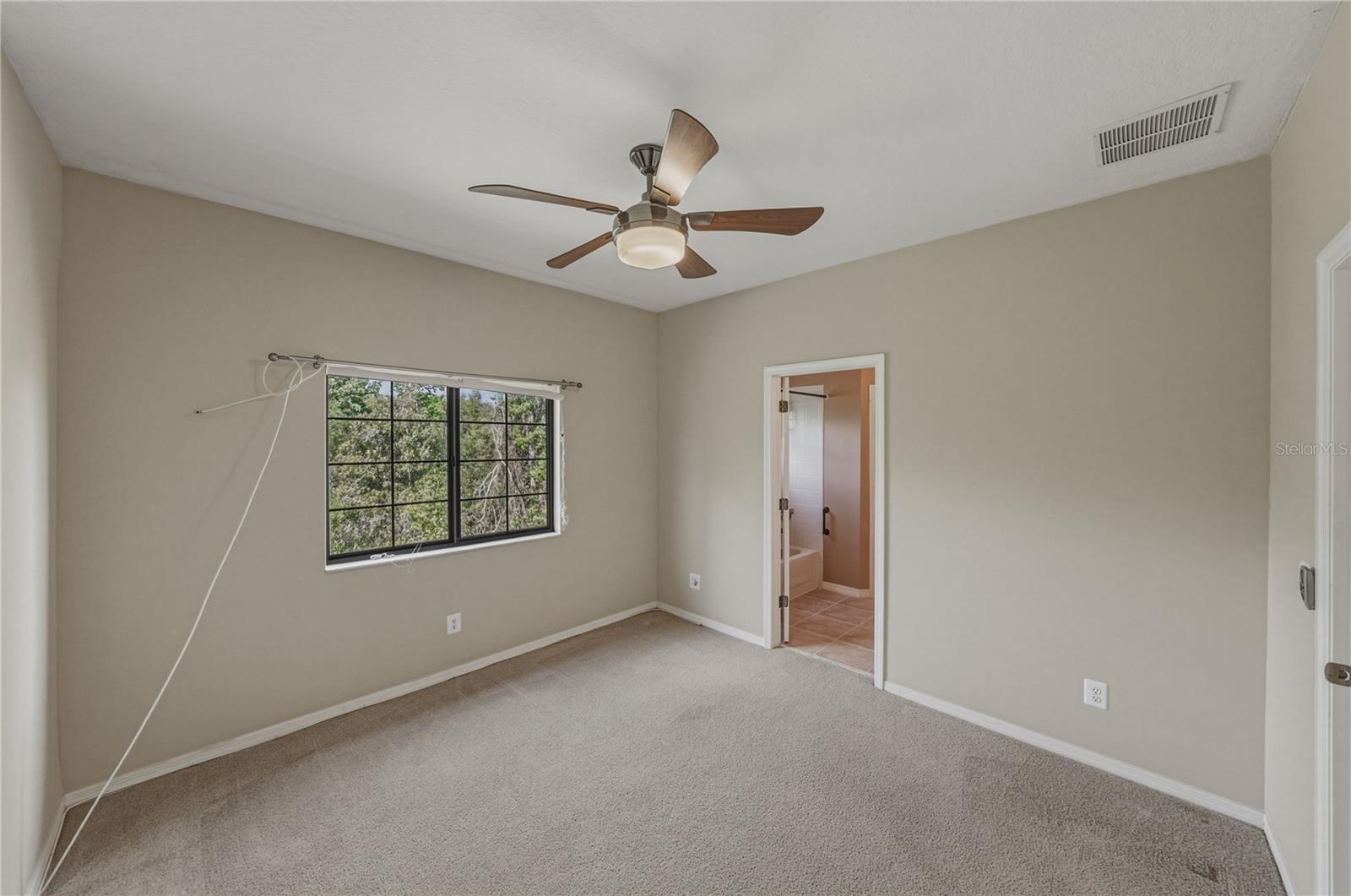 Image 21 of 40 For 30131 Mossbank Drive