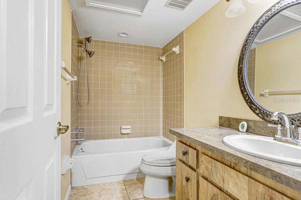 Image 10 of 28 For 2025 Sylvester Road C2