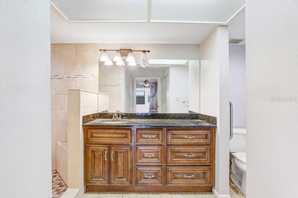 Image 11 of 28 For 2025 Sylvester Road C2