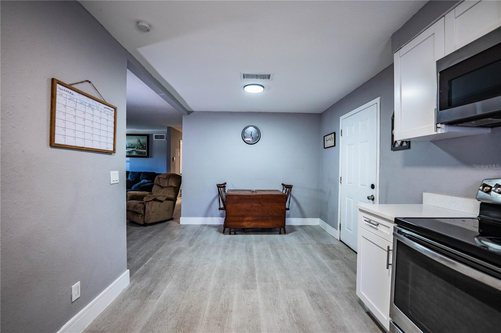 Image 13 of 34 For 1015 Carefree Cove Drive