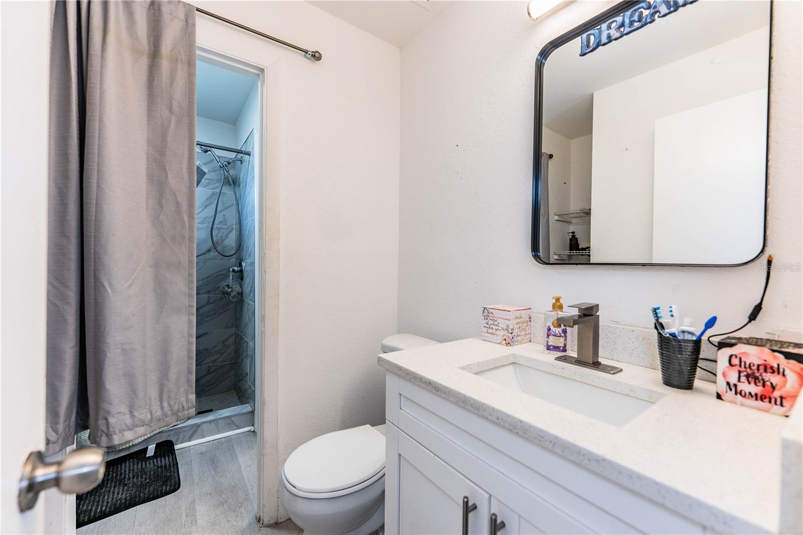 Image 16 of 34 For 1015 Carefree Cove Drive