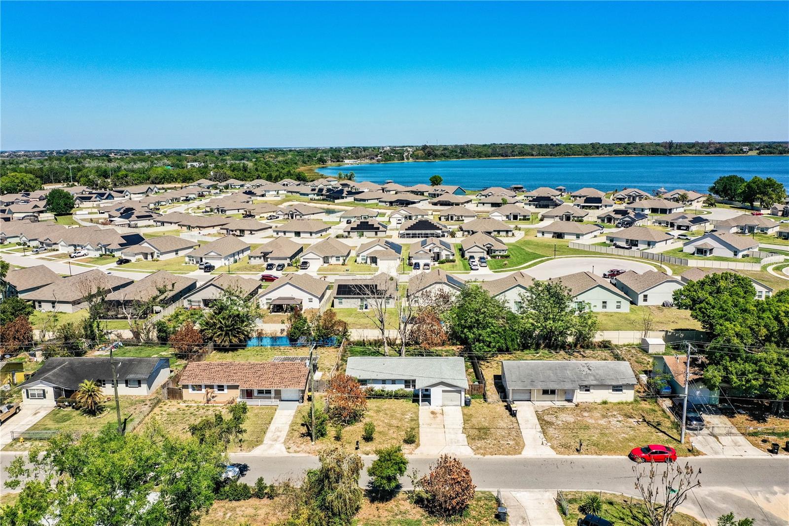 Image 32 of 34 For 1015 Carefree Cove Drive