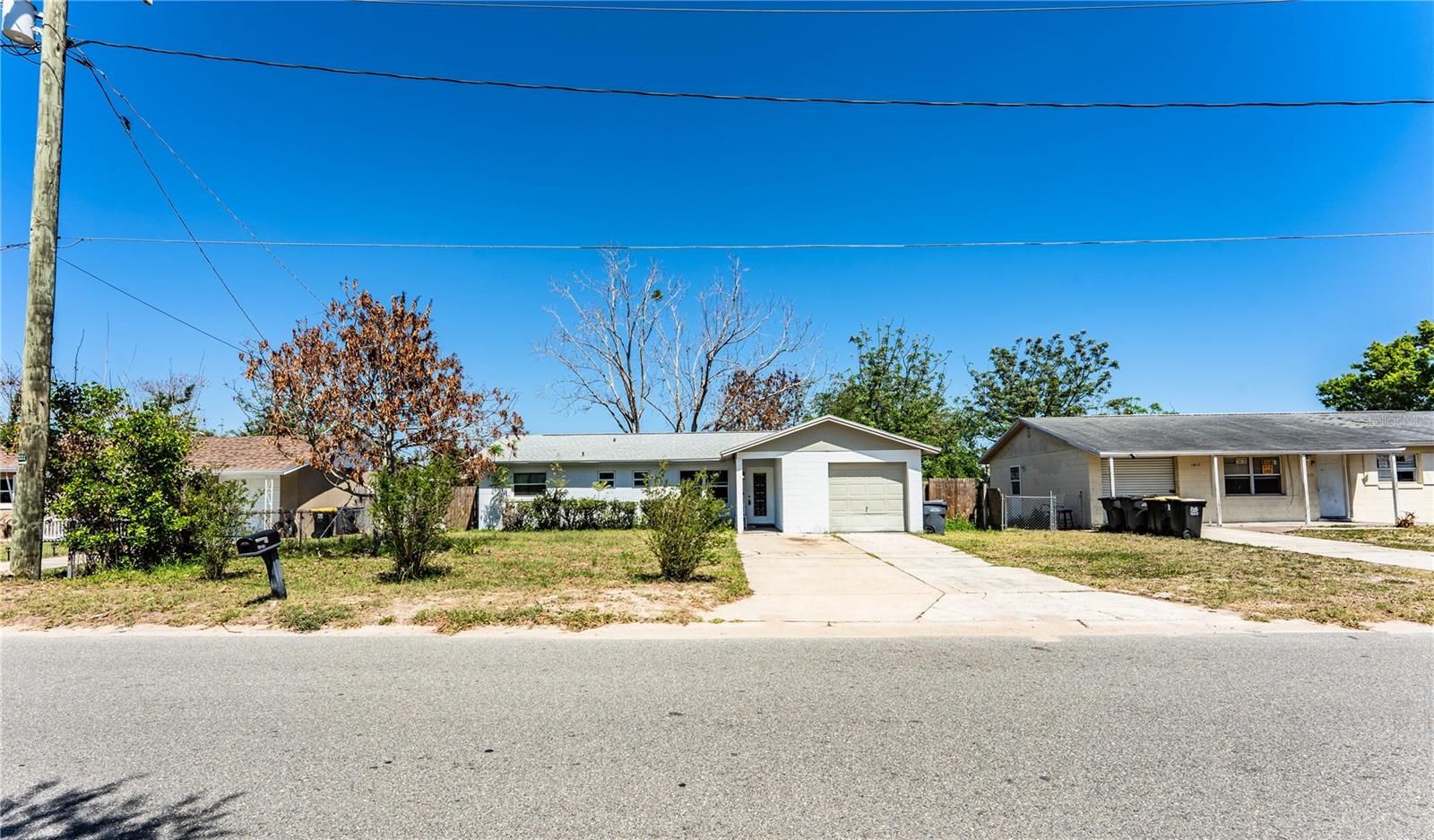 Image 33 of 34 For 1015 Carefree Cove Drive