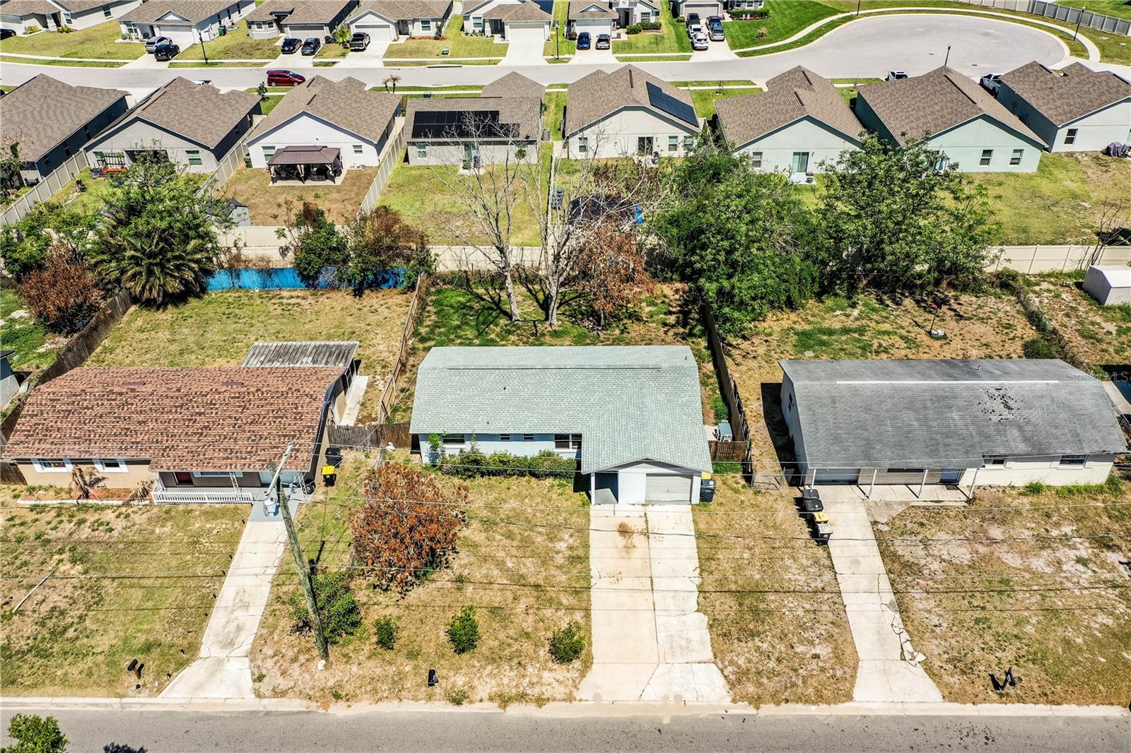 Image 4 of 34 For 1015 Carefree Cove Drive