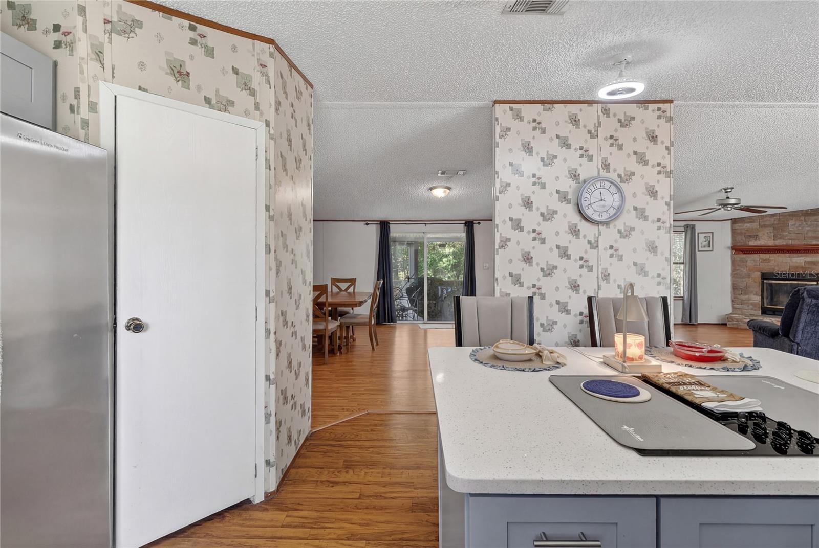 Image 21 of 43 For 2916 Keene Country Court