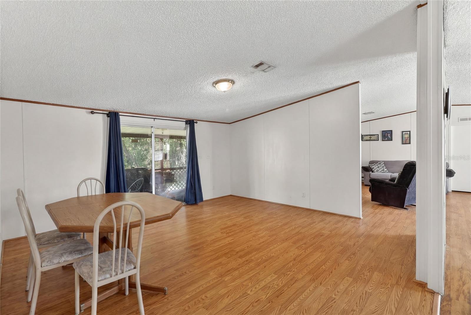 Image 22 of 43 For 2916 Keene Country Court