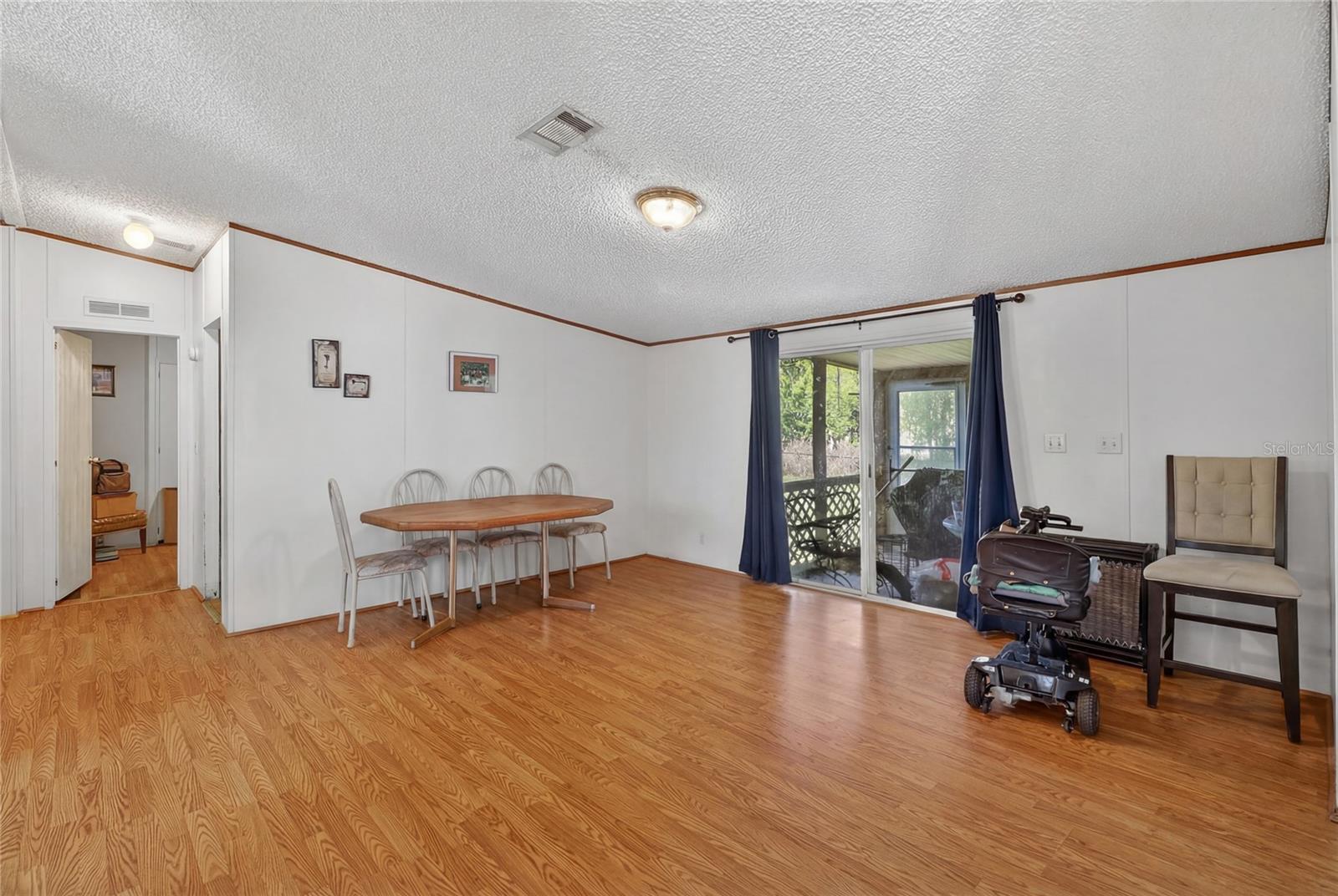 Image 24 of 43 For 2916 Keene Country Court