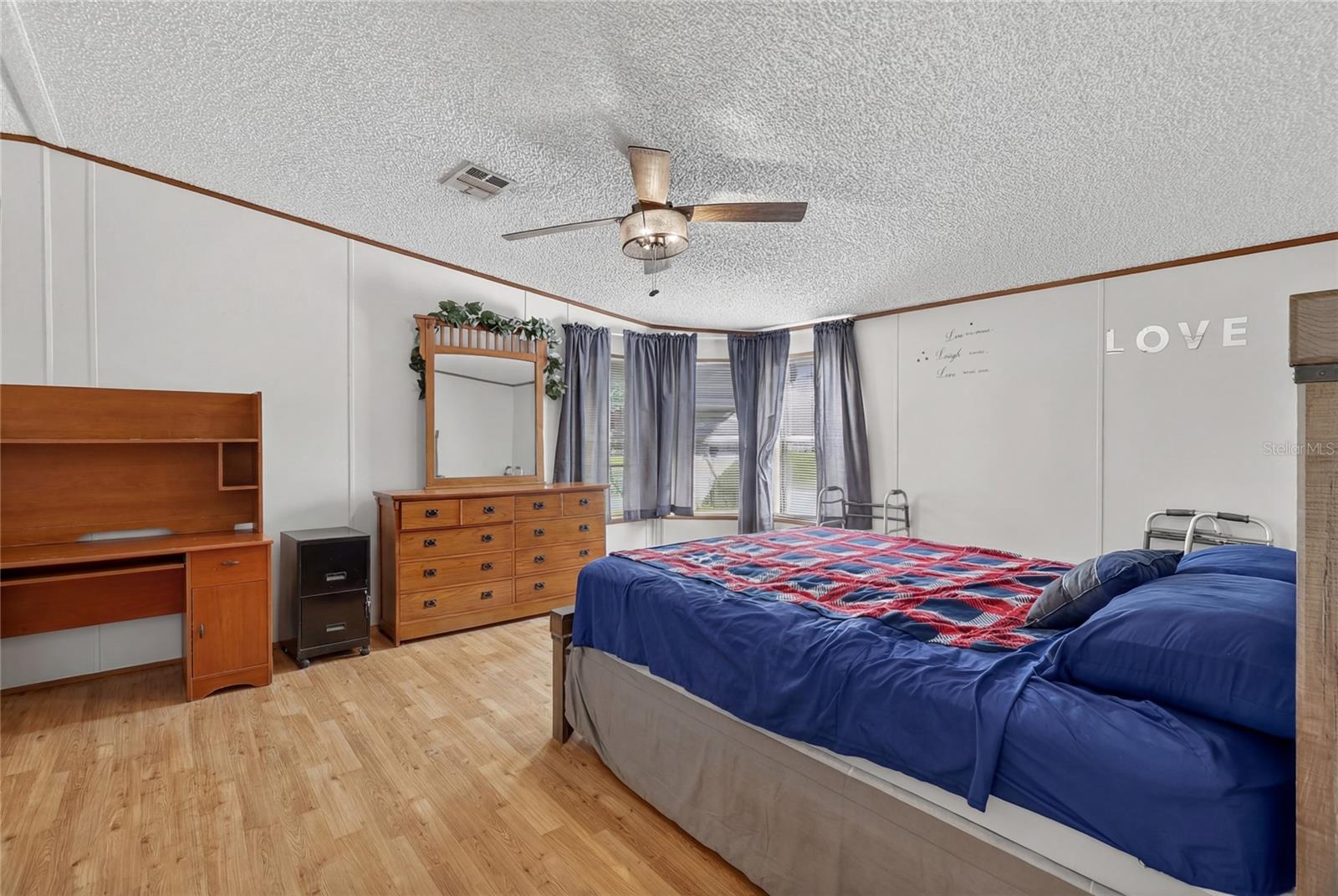 Image 33 of 43 For 2916 Keene Country Court