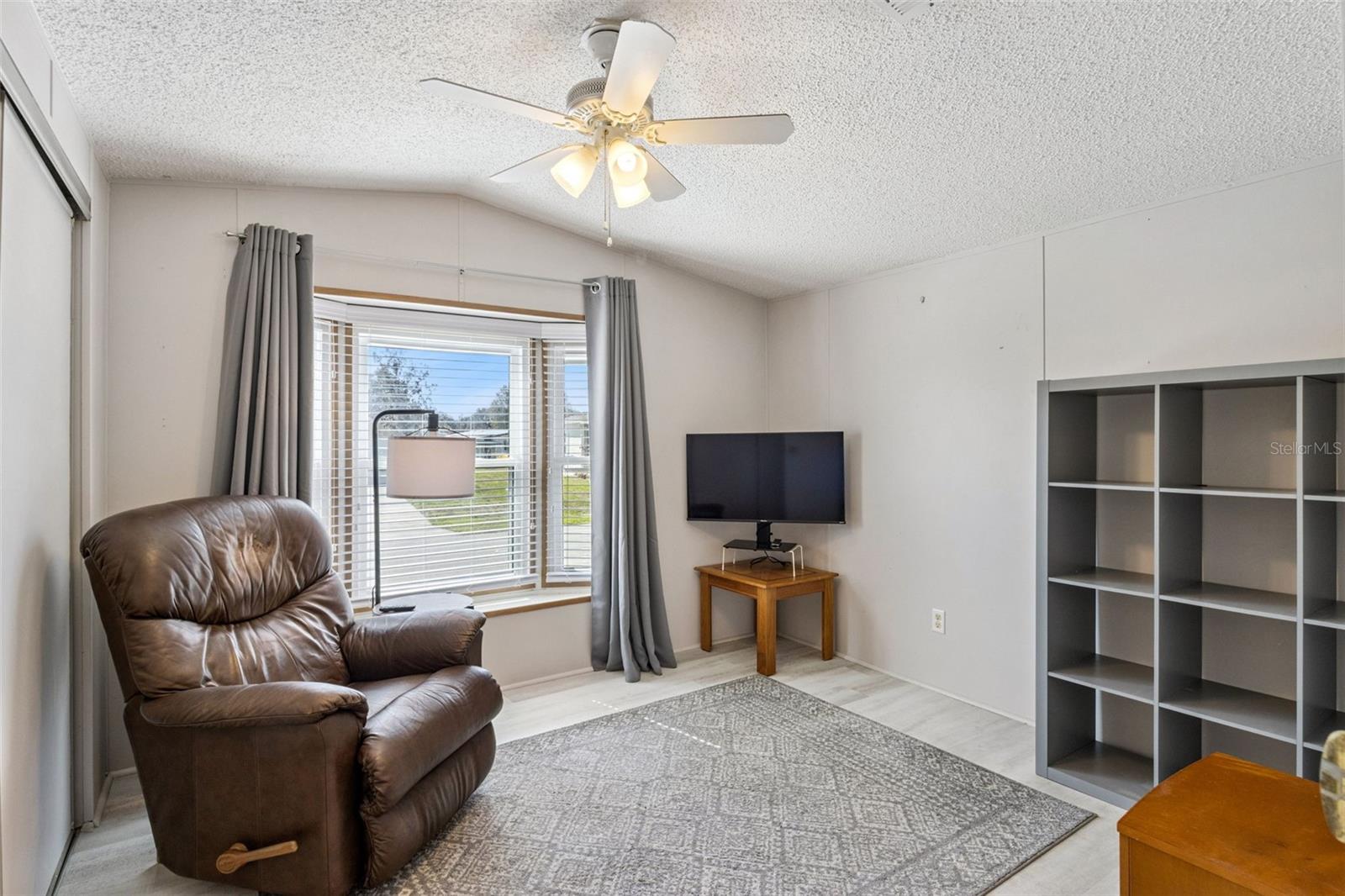 Image 13 of 29 For 8556 Breeze Hill Drive