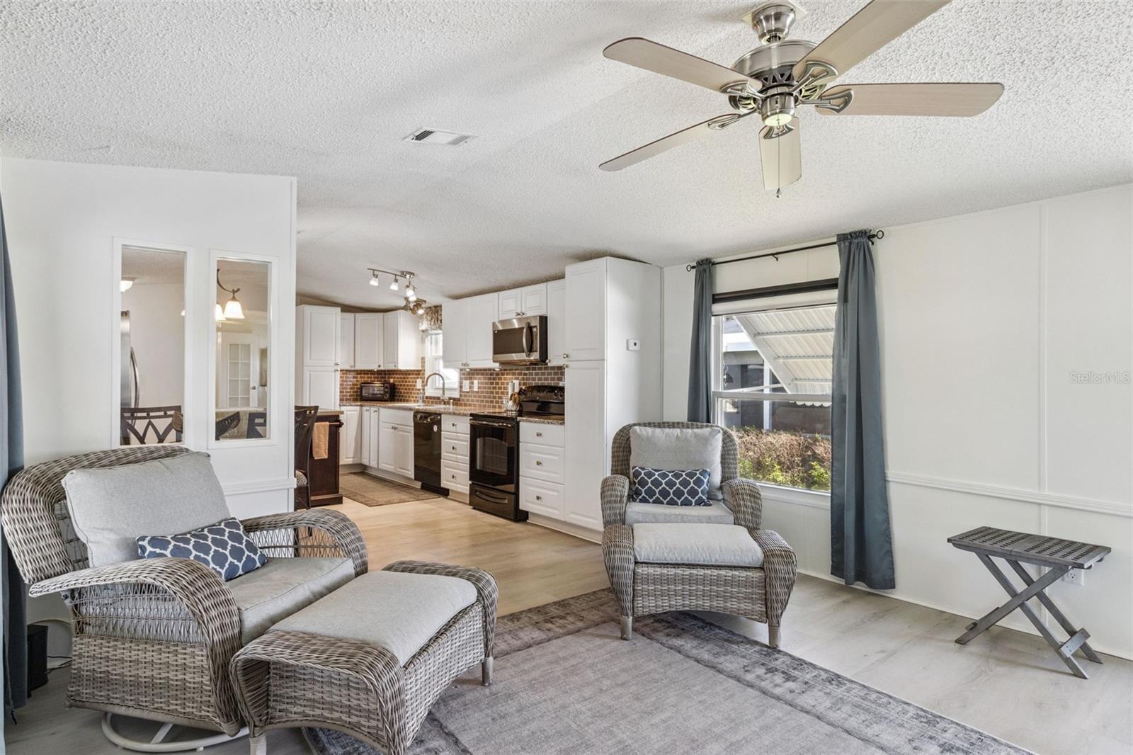 Image 8 of 29 For 8556 Breeze Hill Drive