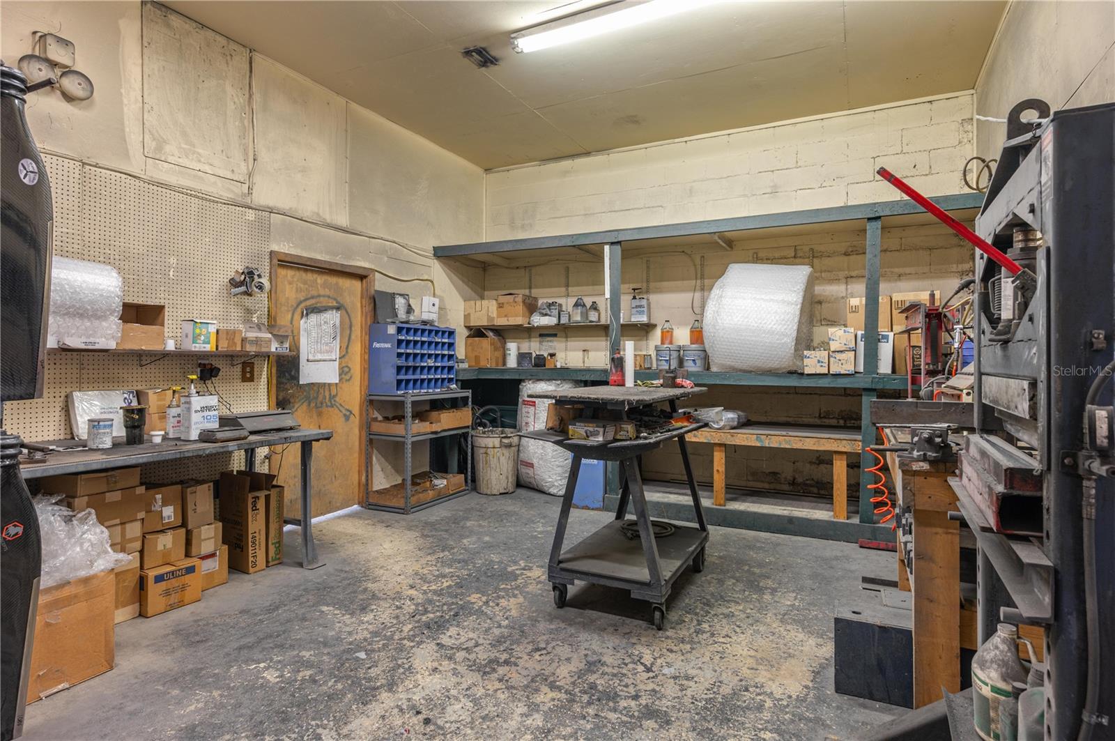 Image 21 of 34 For 19 Evergreen Drive