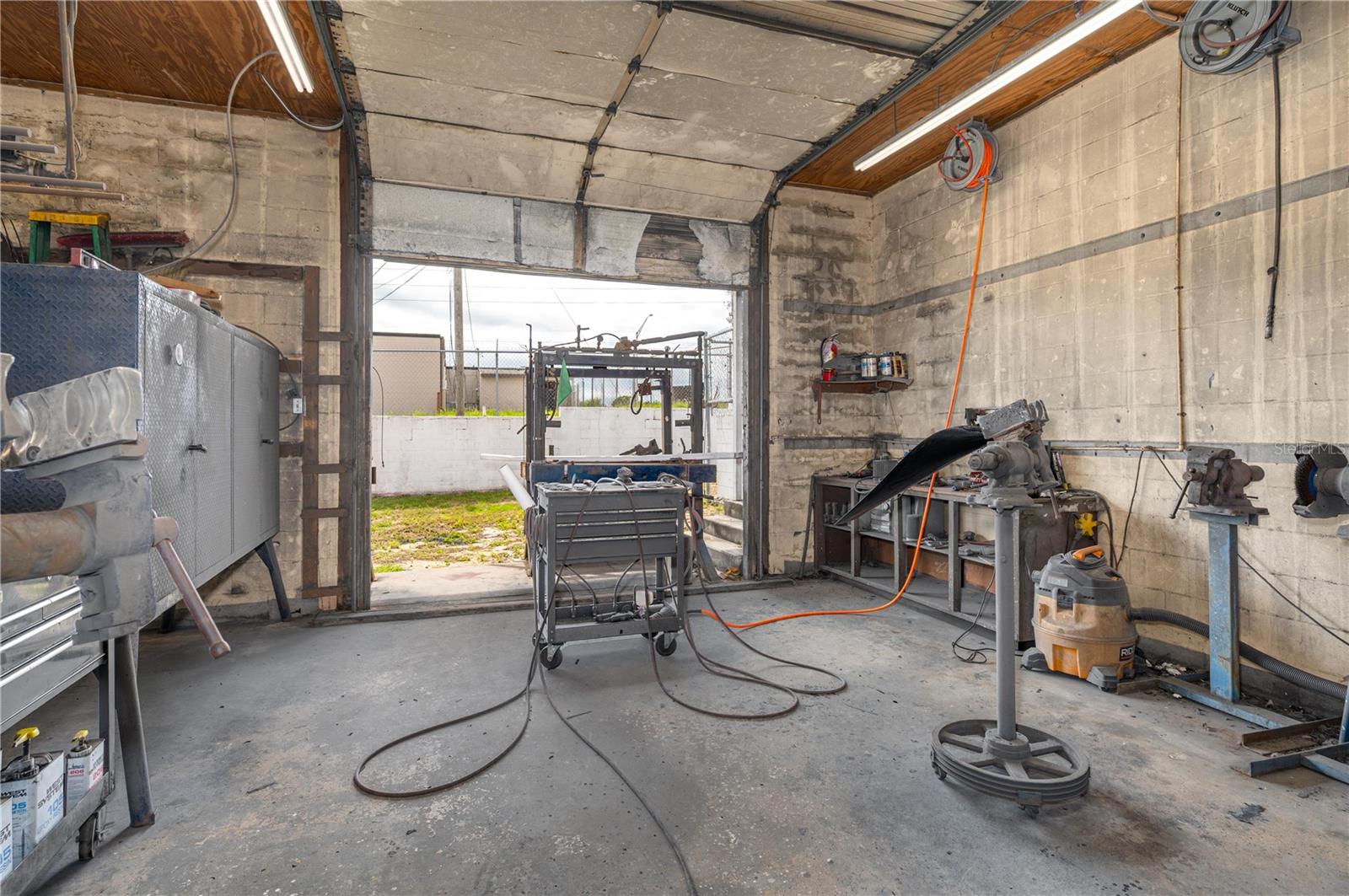 Image 25 of 34 For 19 Evergreen Drive