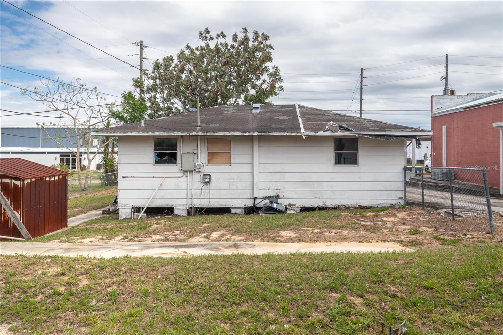 Image 7 of 34 For 19 Evergreen Drive