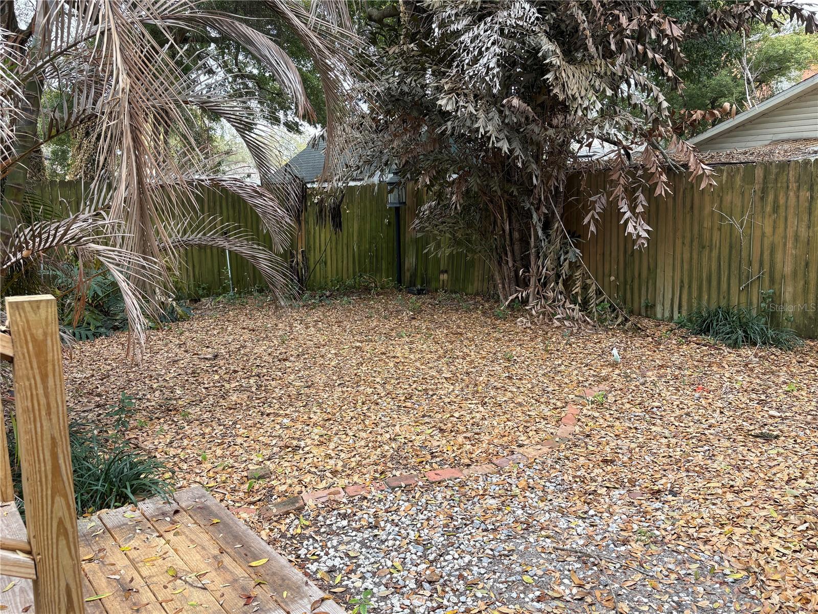 Image 23 of 26 For 745 Vistabula Street