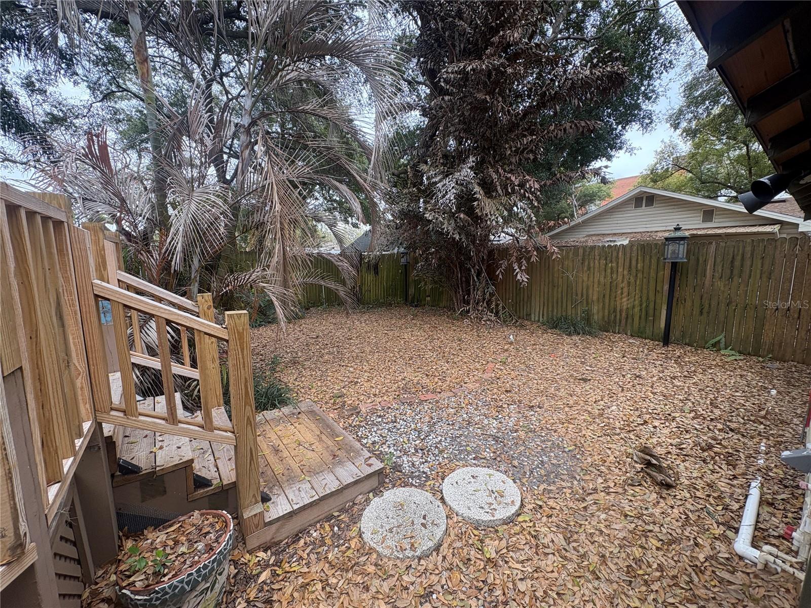 Image 24 of 26 For 745 Vistabula Street