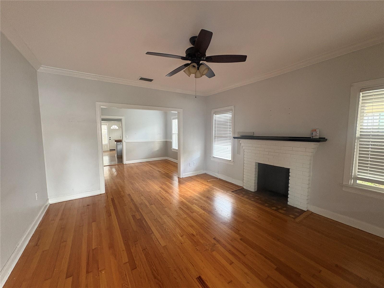 Image 4 of 26 For 745 Vistabula Street