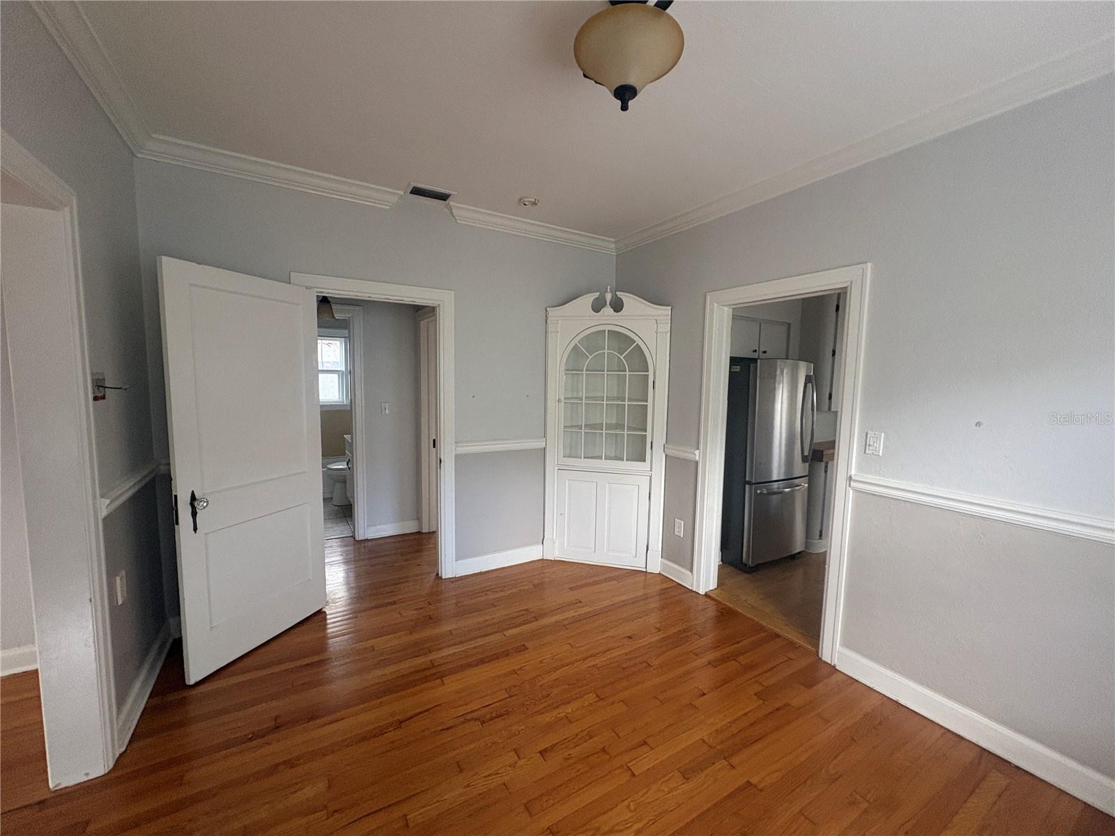 Image 8 of 26 For 745 Vistabula Street