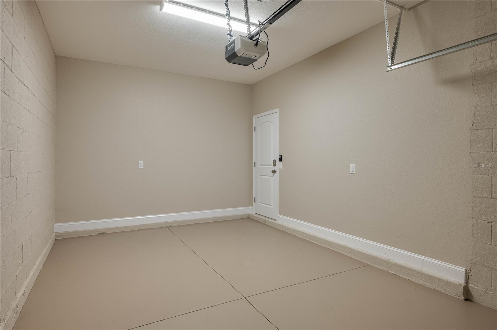 Image 24 of 28 For 1186 Oak Hammock Lane