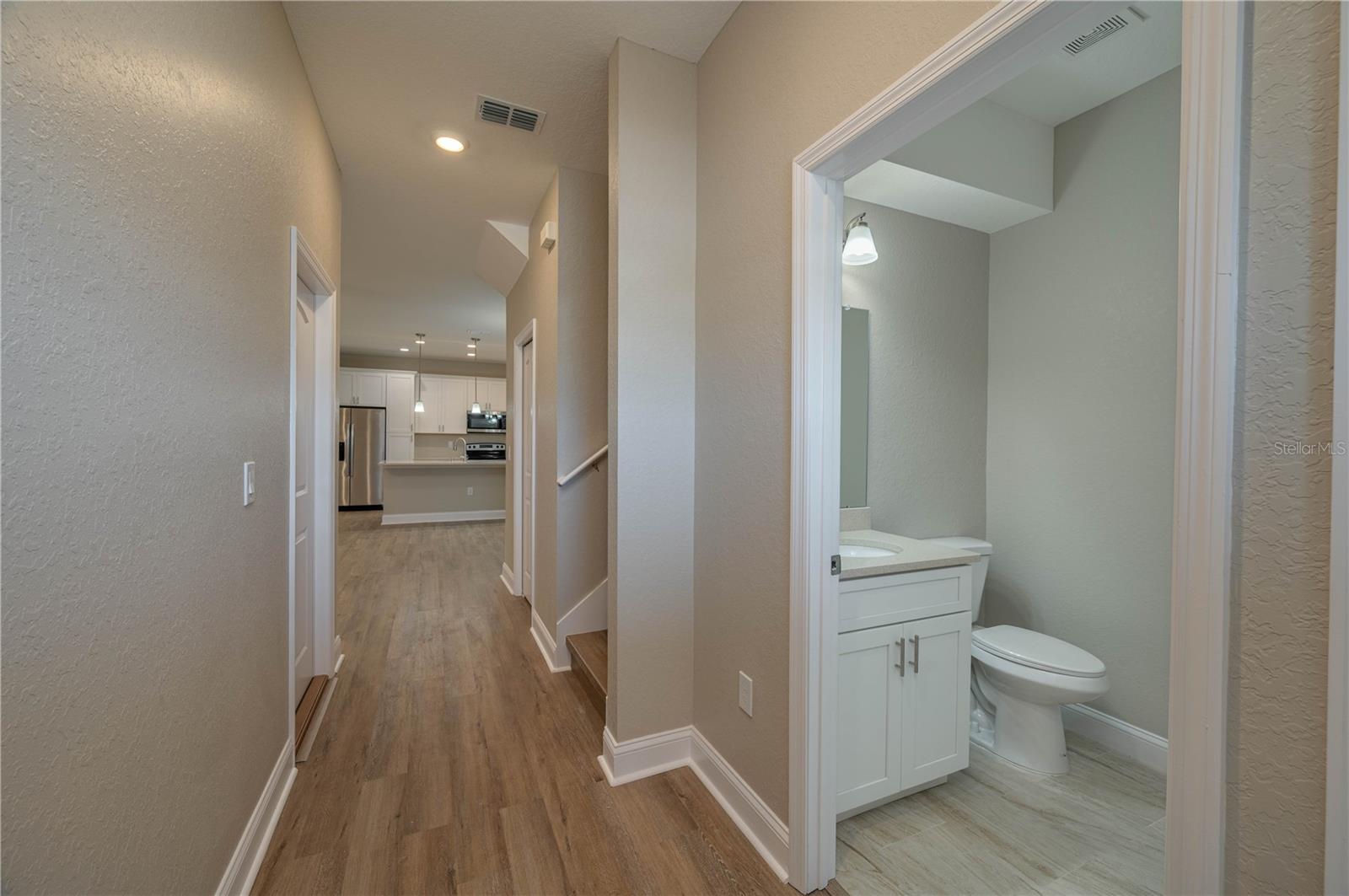 Image 4 of 28 For 1186 Oak Hammock Lane