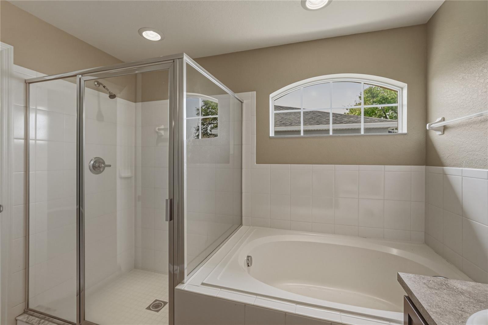 Image 15 of 43 For 2940 Coach Lamp Road