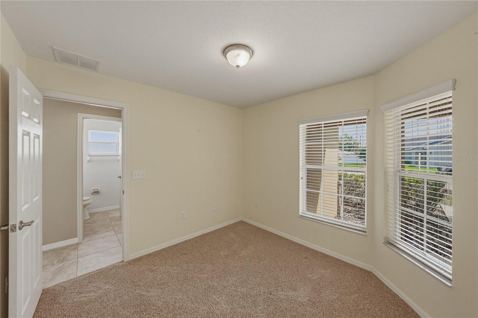 Image 21 of 43 For 2940 Coach Lamp Road