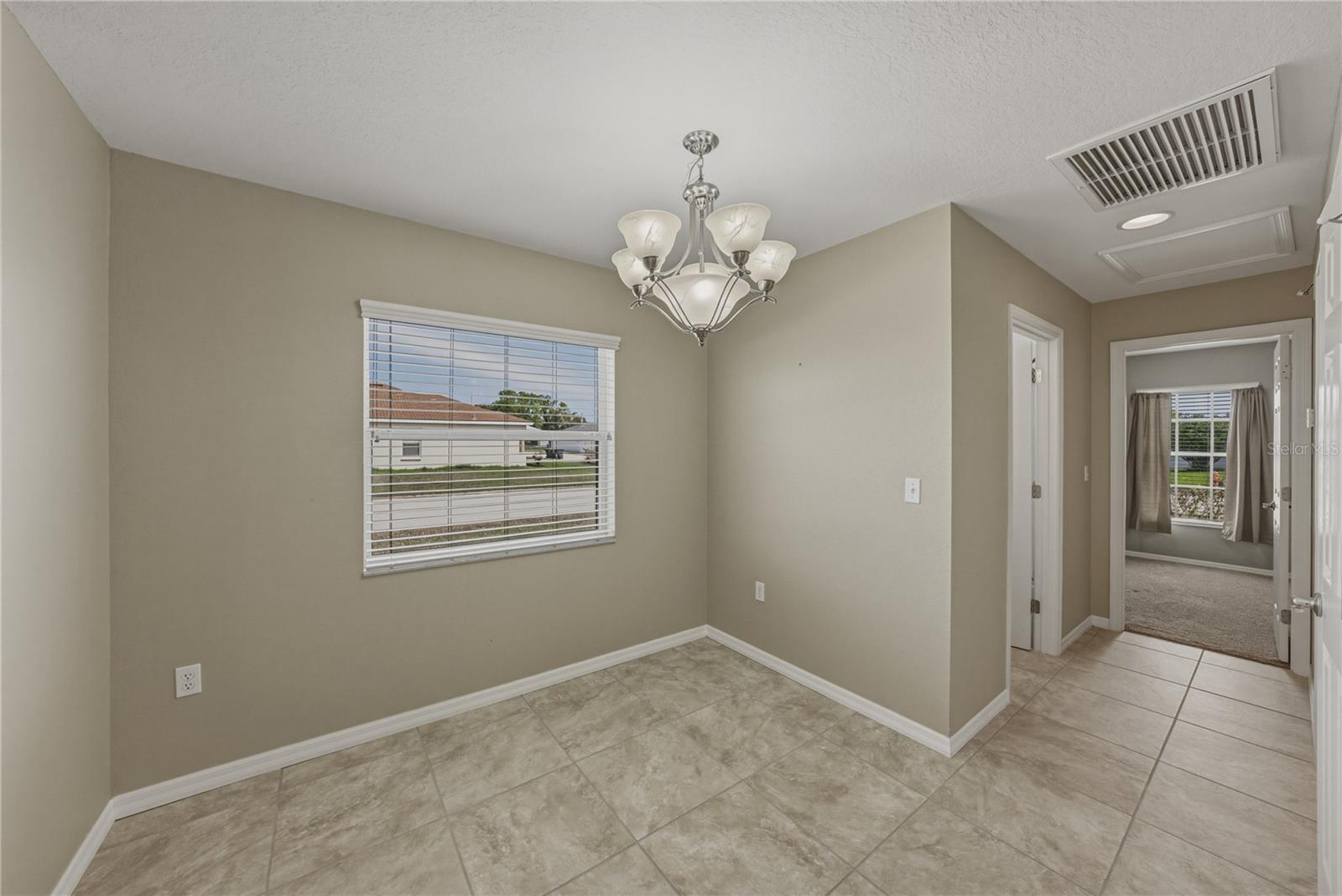 Image 8 of 43 For 2940 Coach Lamp Road