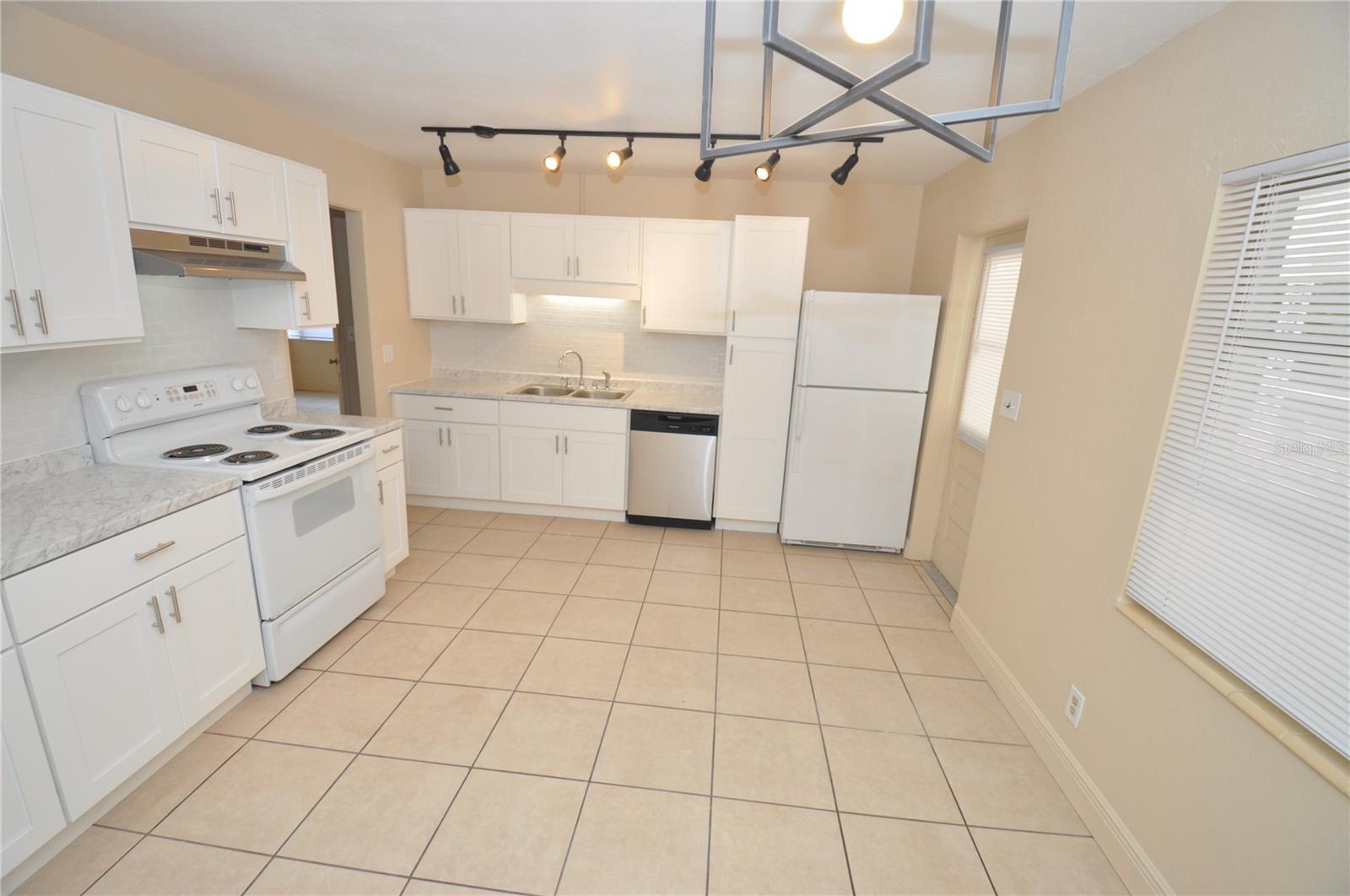 Image 4 of 15 For 1341 Avenue S Nw