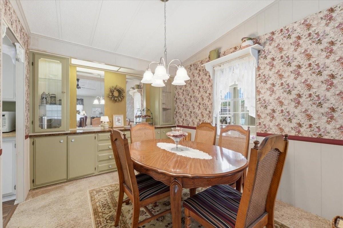 Image 17 of 44 For 4511 Redwood Street