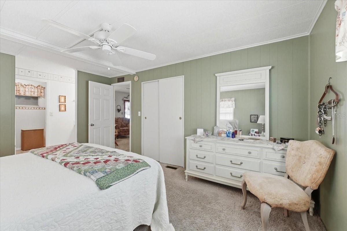 Image 22 of 44 For 4511 Redwood Street