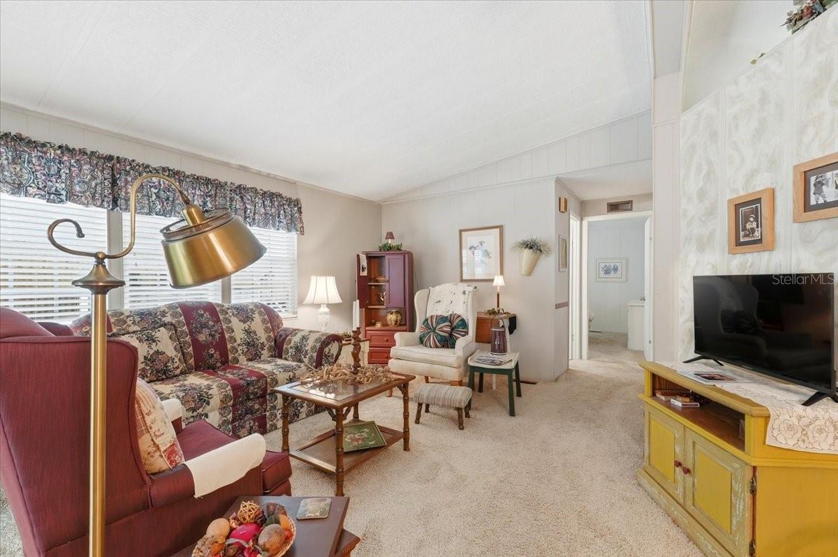 Image 9 of 44 For 4511 Redwood Street