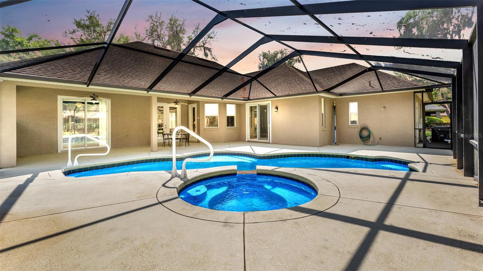 Image 33 of 41 For 6883 Lacy Drive