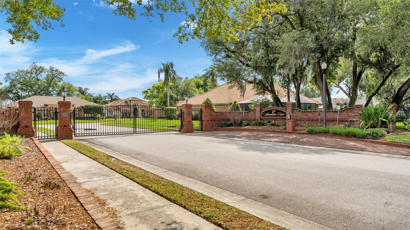 Image 35 of 41 For 6883 Lacy Drive