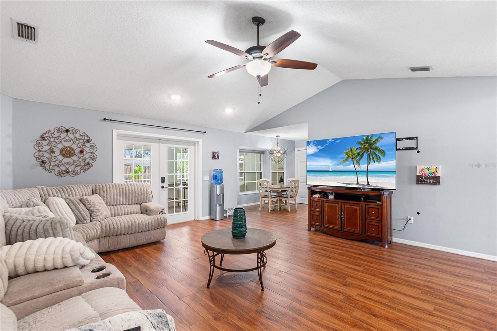 Image 10 of 37 For 2861 Pond View Drive