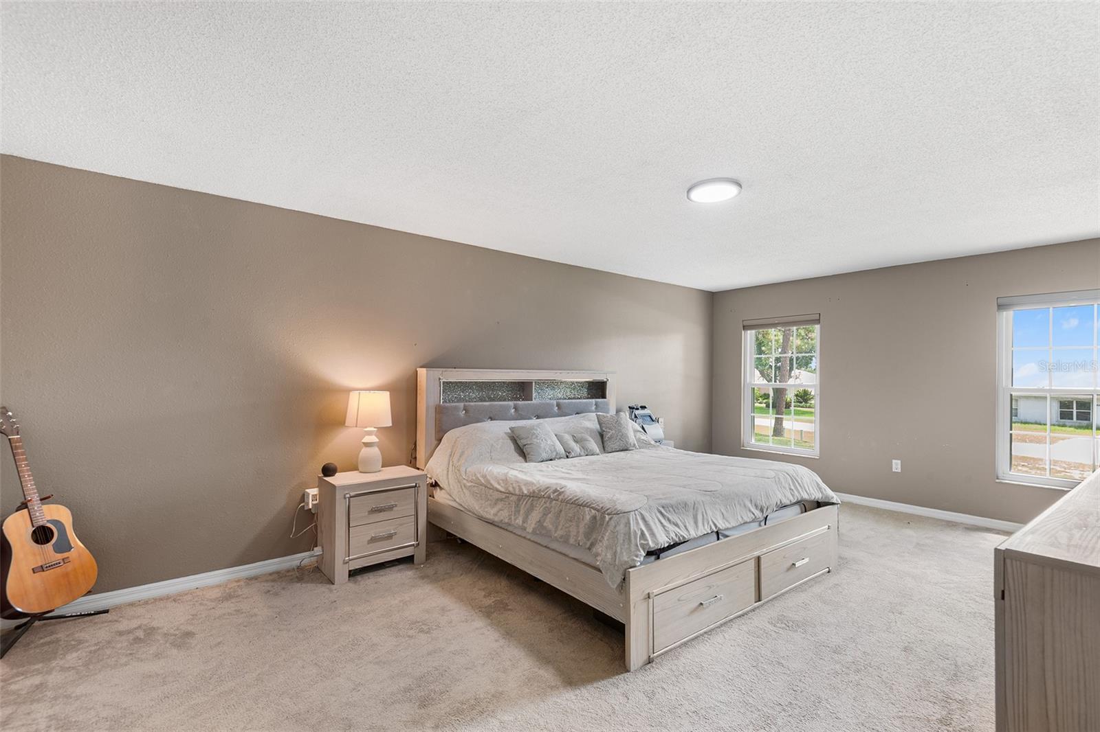 Image 17 of 37 For 2861 Pond View Drive