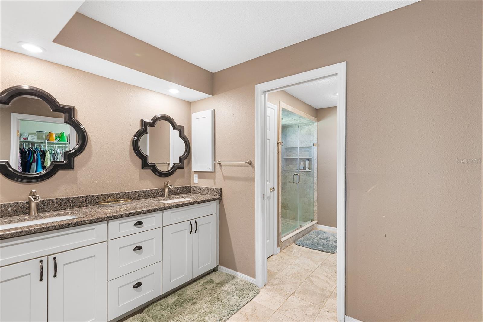 Image 19 of 37 For 2861 Pond View Drive