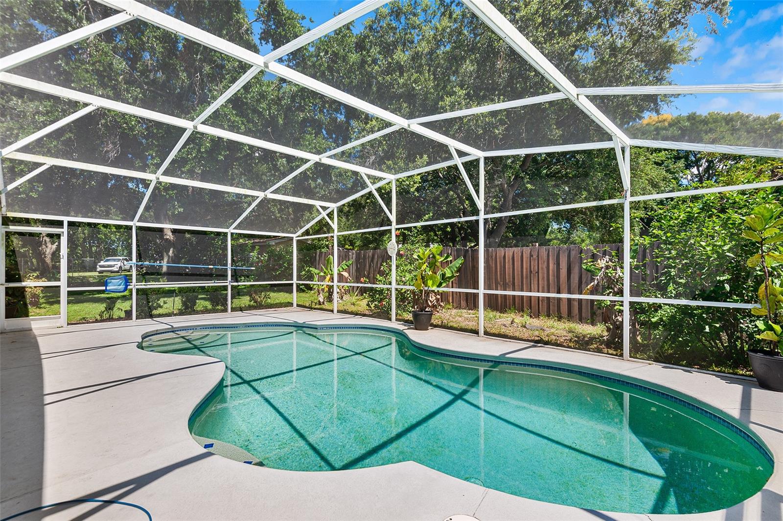Image 29 of 37 For 2861 Pond View Drive