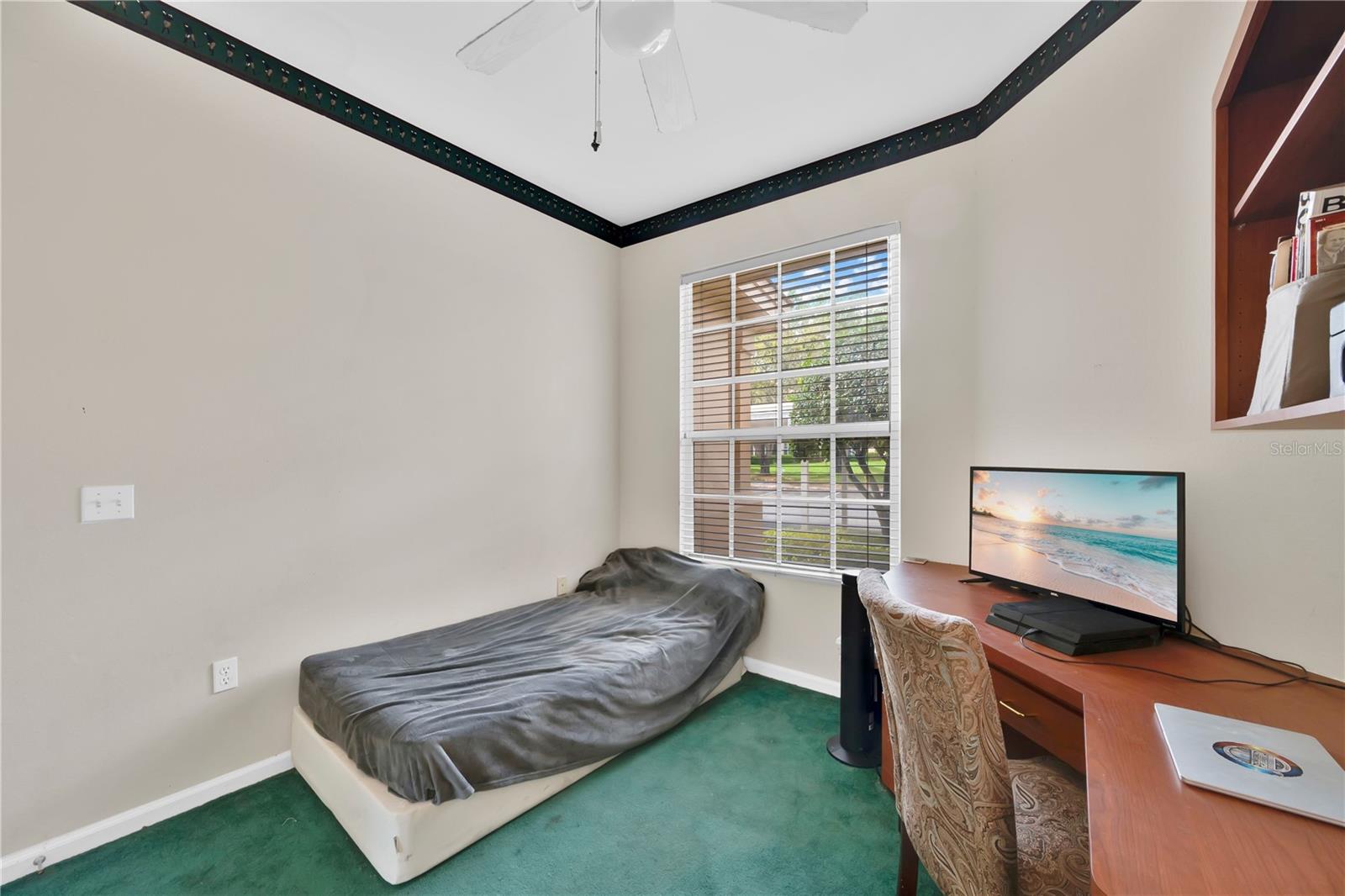 Image 16 of 35 For 427 Enclave Place 427