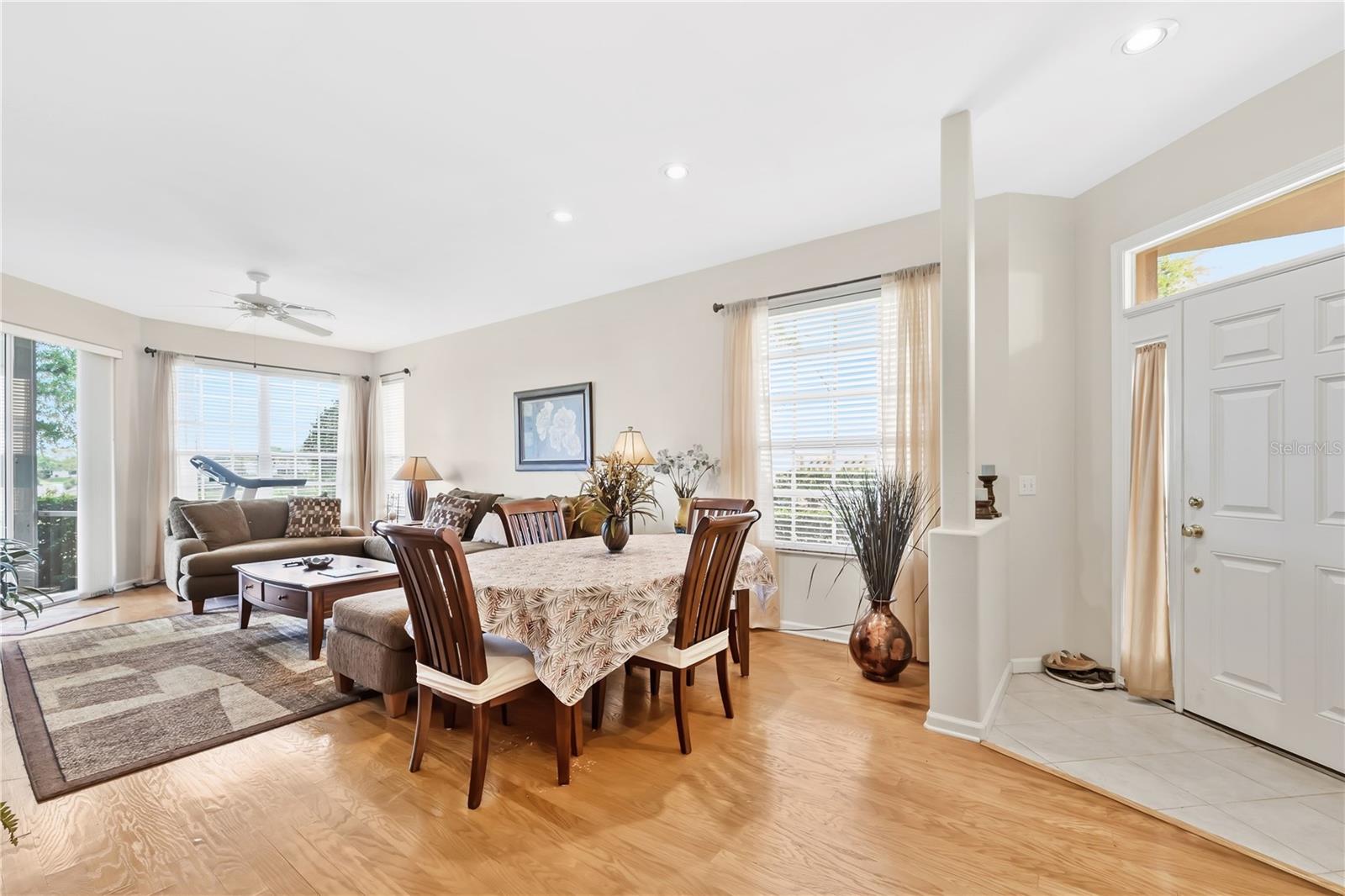 Image 5 of 35 For 427 Enclave Place 427