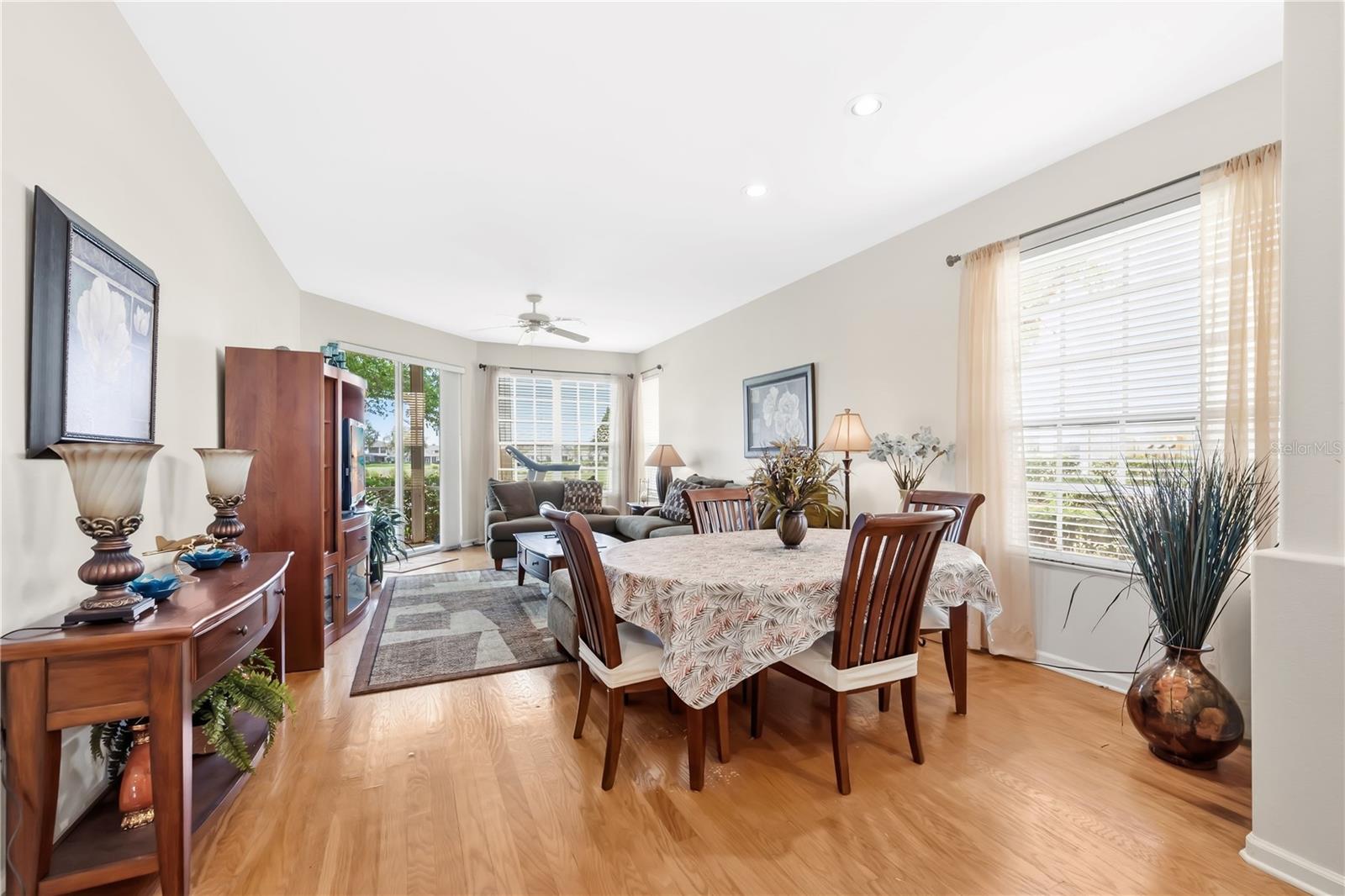 Image 6 of 35 For 427 Enclave Place 427