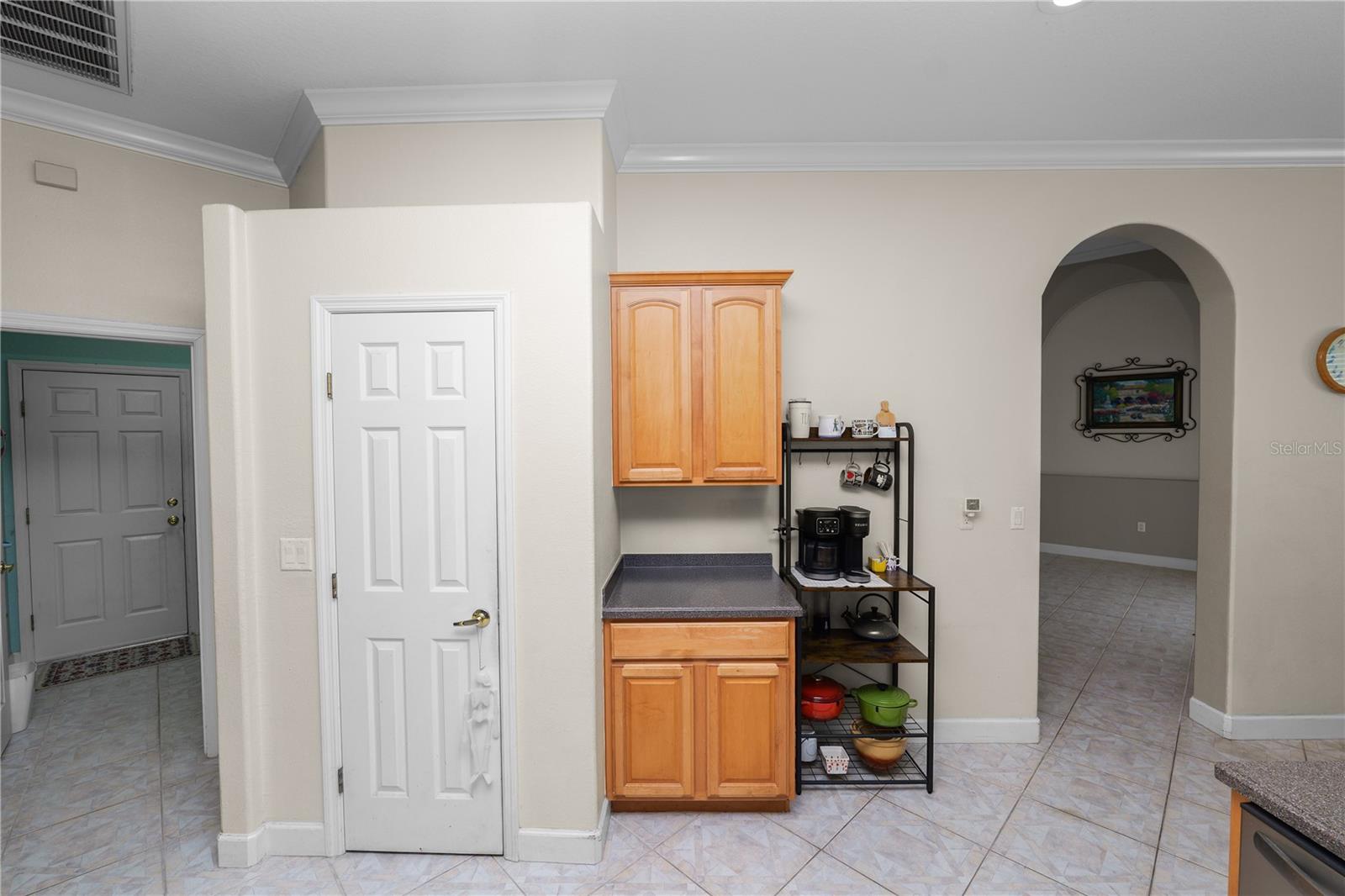 Image 17 of 68 For 6756 Hartsworth Drive