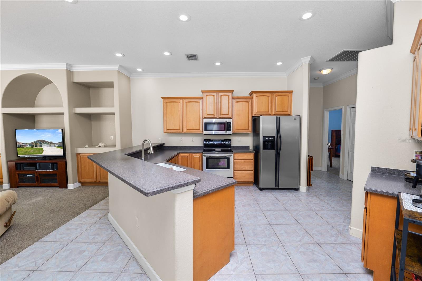 Image 18 of 68 For 6756 Hartsworth Drive