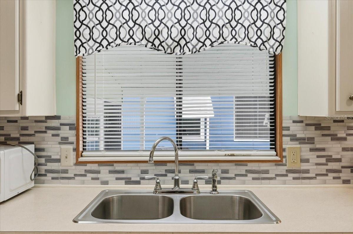 Image 11 of 41 For 1798 Fox Hill Drive